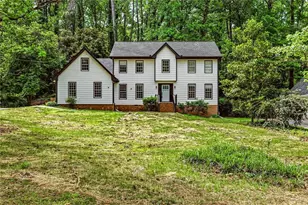 1337 Arlene Ct, Lilburn, GA 30047 - Photo 2