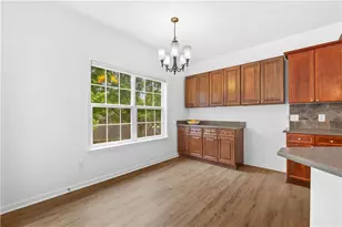 4017 Wyndam Hill Dr, Suwanee, GA 30024 - Photo 20