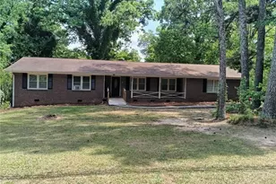 524 Rowland Rd, Stone Mountain, GA 30083 - Photo 1