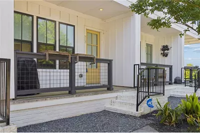 913 Brees Court, Atlanta, GA 30318 - Photo 2