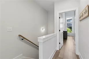 913 Brees Ct, Atlanta, GA 30318 - Photo 14