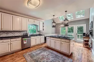 110 Boulder Dr, Roswell, GA 30075 - Photo 2