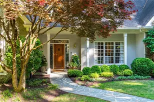 3 Powers Chase Circle, Atlanta, GA 30327 - Photo 2