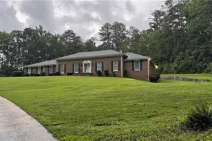 5025 Greentree Trail, South Fulton, GA 30349 - Photo 4