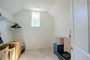946 Keystone Dr, Woodstock, GA 30188 - Photo 38