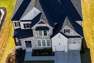 946 Keystone Dr, Woodstock, GA 30188 - Photo 4