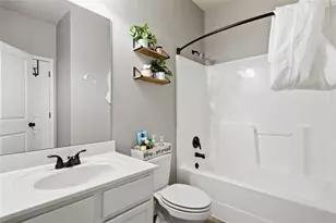 522 Woodburn Ln, Lawrenceville, GA 30044 - Photo 6
