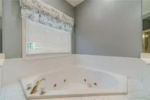 395 Amberbrook Cir, Grayson, GA 30017 - Photo 24