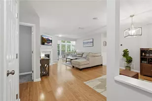 2105 Canyon Point Cir, Roswell, GA 30076 - Photo 4