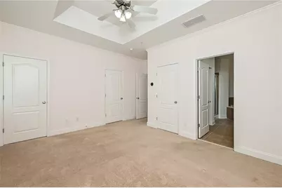 1915 Sterling Oaks Circle NE, Atlanta, GA 30319 - Photo 8