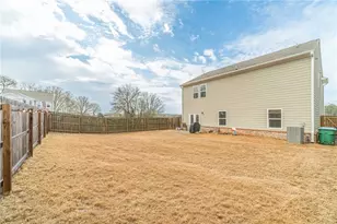 222 Knightsbridge Ln, Winder, GA 30680 - Photo 36