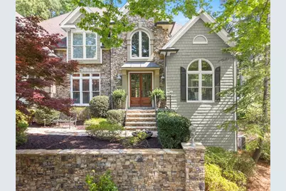 2407 Edgemere Court, Marietta, GA 30062 - Photo 2