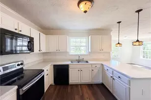 2925 Lake Port Dr, Snellville, GA 30039 - Photo 6