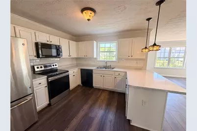 2925 Lake Port Drive, Snellville, GA 30039 - Photo 2