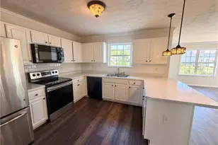 2925 Lake Port Dr, Snellville, GA 30039 - Photo 2