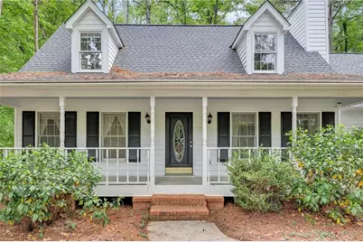 368 Bridgewood Drive SE, Conyers, GA 30094 - Photo 2