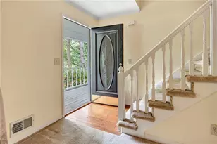 368 Bridgewood Dr SE, Conyers, GA 30094 - Photo 4