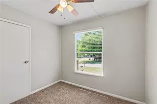 4 Midland Park Ln, Newnan, GA 30263 - Photo 8