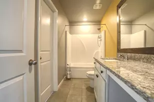 5937 Park Bay Ct, Flowery Branch, GA 30542 - Photo 10