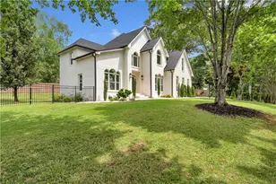 4221 Willow Oak Dr, Gainesville, GA 30506 - Photo 1