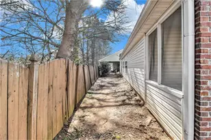 741 Jacoby Dr, Loganville, GA 30052 - Photo 8