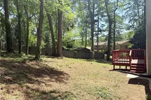 4326 Autumn Hill Dr, Stone Mountain, GA 30083 - Photo 16