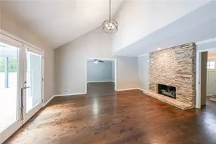 9805 Buice Rd, Alpharetta, GA 30022 - Photo 2