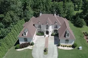 6915 Prestons Estates, Atlanta, GA 30349 - Photo 4