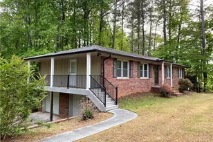 1296 Worley Dr, Marietta, GA 30066 - Photo 2