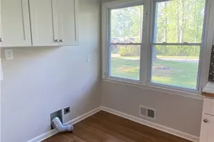 1296 Worley Dr, Marietta, GA 30066 - Photo 14