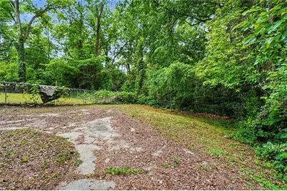 266 Holly Road NW, Atlanta, GA 30314 - Photo 14
