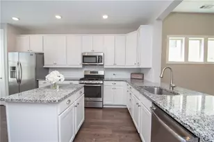245 Spruce Pine Cir, Peachtree City, GA 30269 - Photo 2