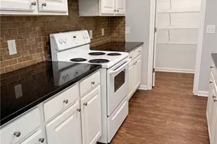2100 Stonebrook Dr, Austell, GA 30106 - Photo 12