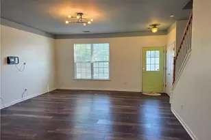 1706 Stanwood Dr NW, Kennesaw, GA 30152 - Photo 2