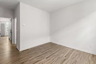 916 Brees Ct, Atlanta, GA 30318 - Photo 22