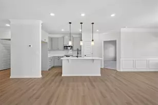 549 Grover St, Hoschton, GA 30548 - Photo 8