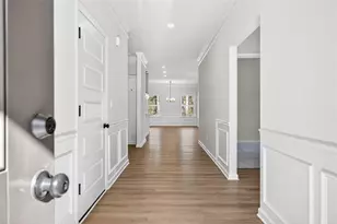 549 Grover St, Hoschton, GA 30548 - Photo 2