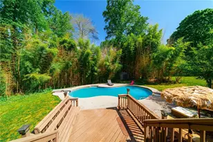 1811 Romans Dr, Marietta, GA 30062 - Photo 36