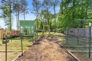 709 Muirfield Dr, Winder, GA 30680 - Photo 42