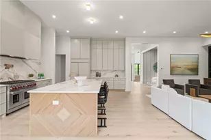 4845 Lansbury Dr, Atlanta, GA 30342 - Photo 16