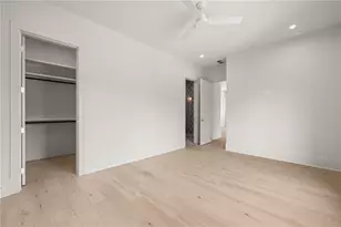 4845 Lansbury Dr, Atlanta, GA 30342 - Photo 34