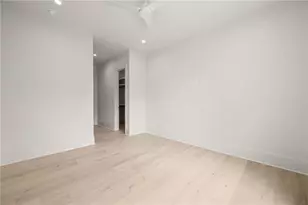 4845 Lansbury Dr, Atlanta, GA 30342 - Photo 38