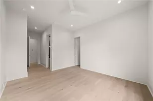 4845 Lansbury Dr, Atlanta, GA 30342 - Photo 46