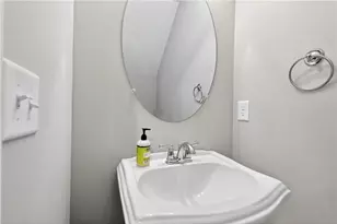 1055 Johnson Grove, Atlanta, GA 30318 - Photo 18