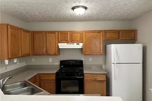 1271 Vintage Pointe Dr, Lawrenceville, GA 30044 - Photo 4