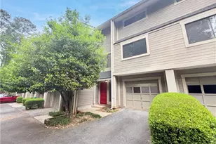 2869 Torreya Way SE, Marietta, GA 30067 - Photo 2