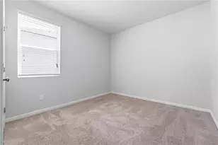 1068 Prudence Dr, Lawrenceville, GA 30045 - Photo 12