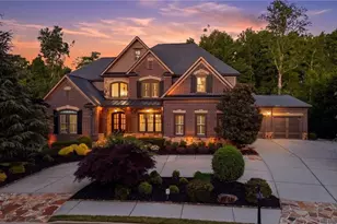 2380 Manor Creek Ct, Cumming, GA 30041 - Photo 2