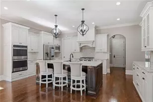 2380 Manor Creek Ct, Cumming, GA 30041 - Photo 6