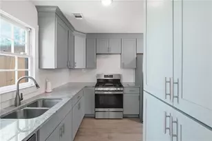 243 Timber Creek Ln SW, Marietta, GA 30060 - Photo 10